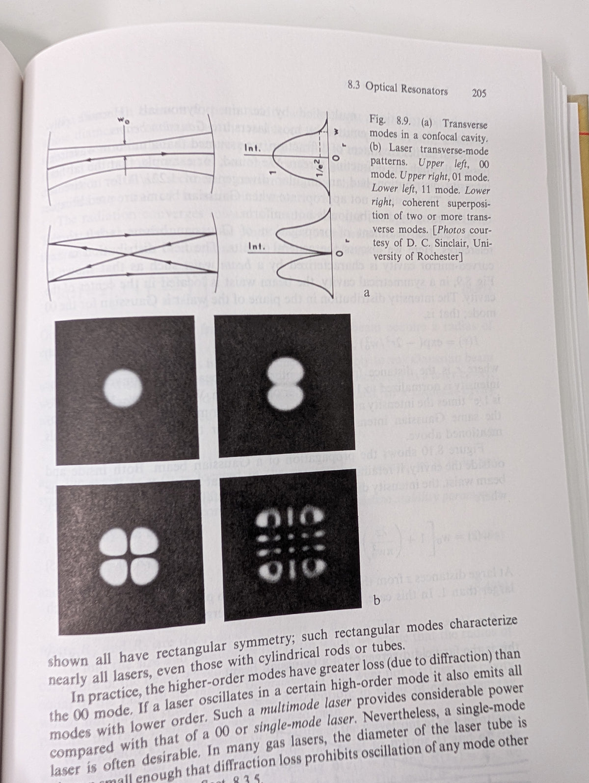 Optics and Lasers Including Fibers and Optical Waveguides - Matt Young - Fourth Revised Edition (Hardcover)