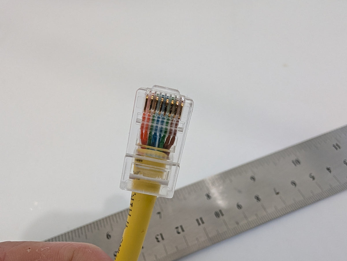 Cat 5 Patch Cord (5ft 10in) - E204149(UL)CM 75°C UTP 24AWG 4PAIRS TIA/EIA-568-B CAT 5