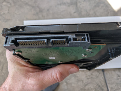 500GB Seagate, ST500DM002-1SB10A, (31047 Powered On Hours)