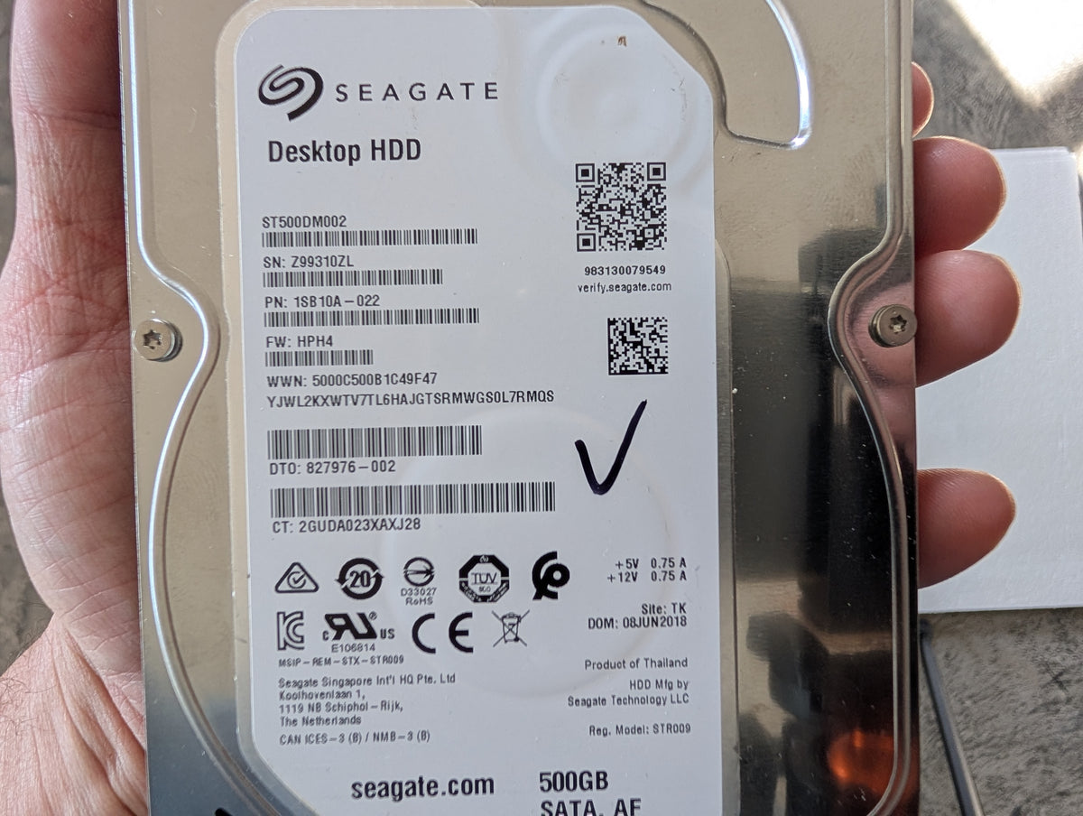 500GB Seagate, ST500DM002-1SB10A, (31047 Powered On Hours)
